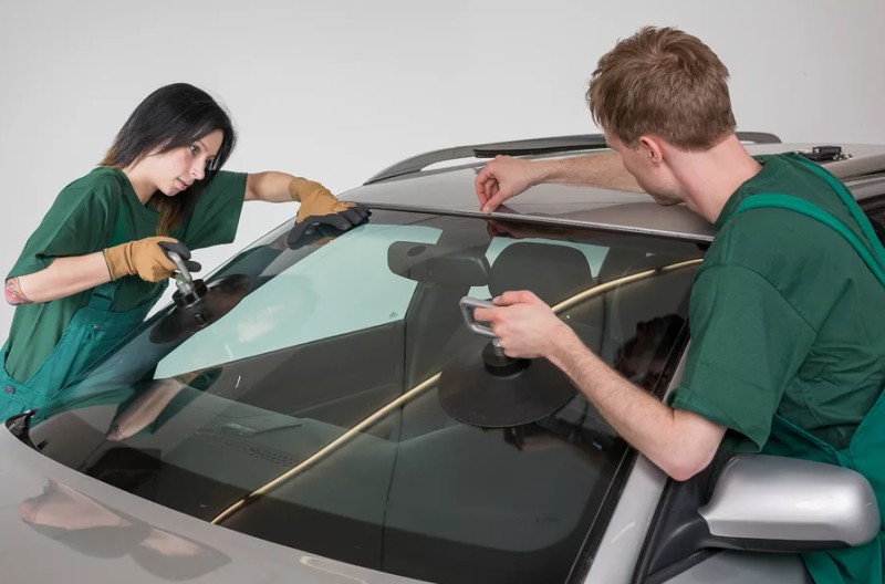 Как правильно поддерживать автомобильные стекла в хорошем состоянии: Лайфхаки и трюки
